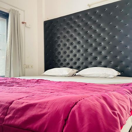 Lifespace- Spacious Hostel In A Luxurious Villa 푸네 외부 사진