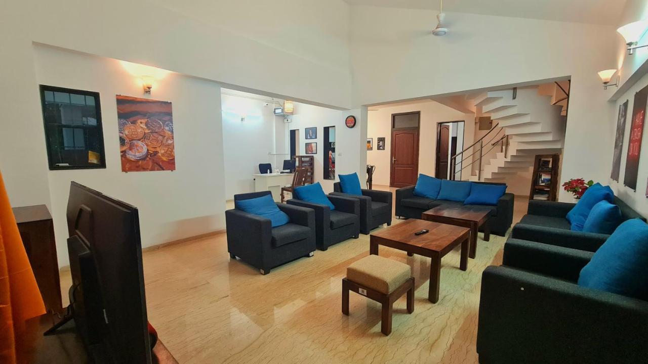 Lifespace- Spacious Hostel In A Luxurious Villa 푸네 외부 사진