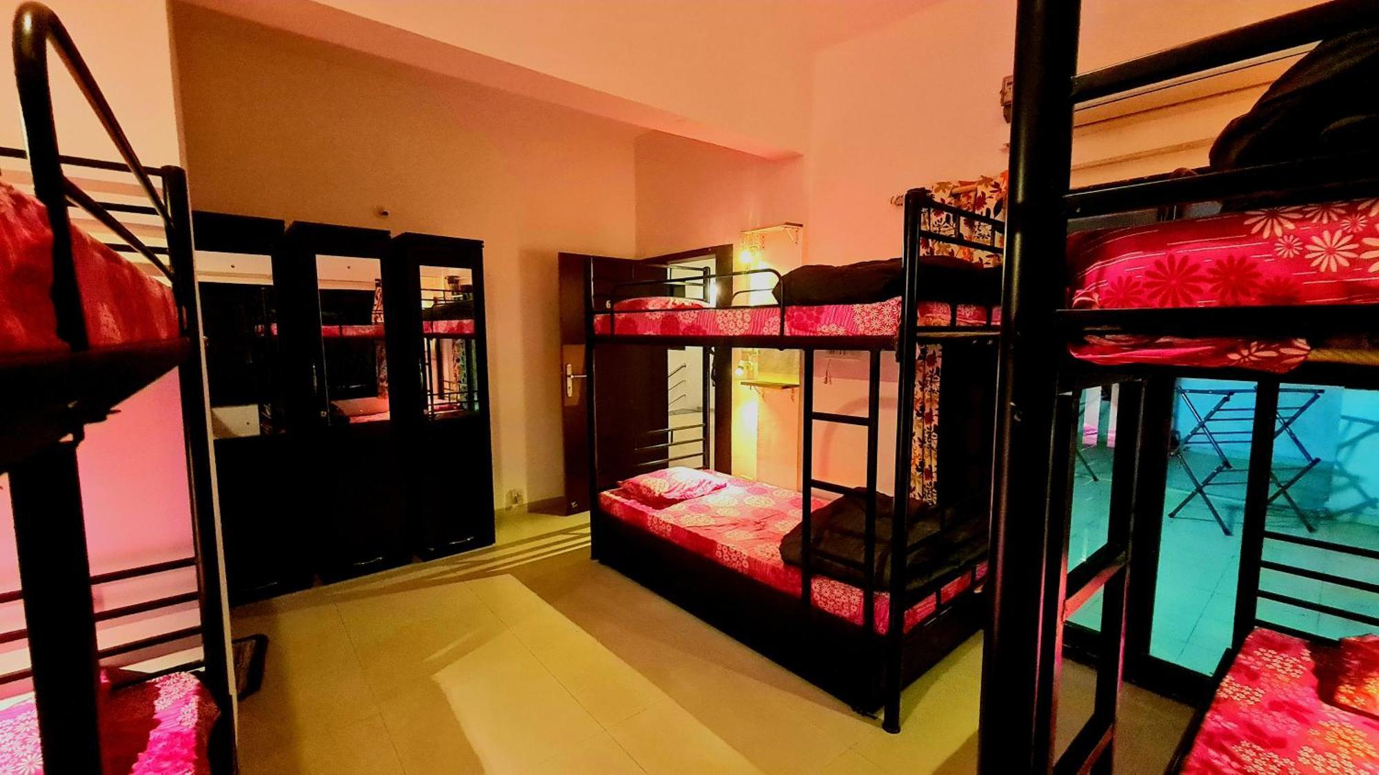 Lifespace- Spacious Hostel In A Luxurious Villa 푸네 외부 사진