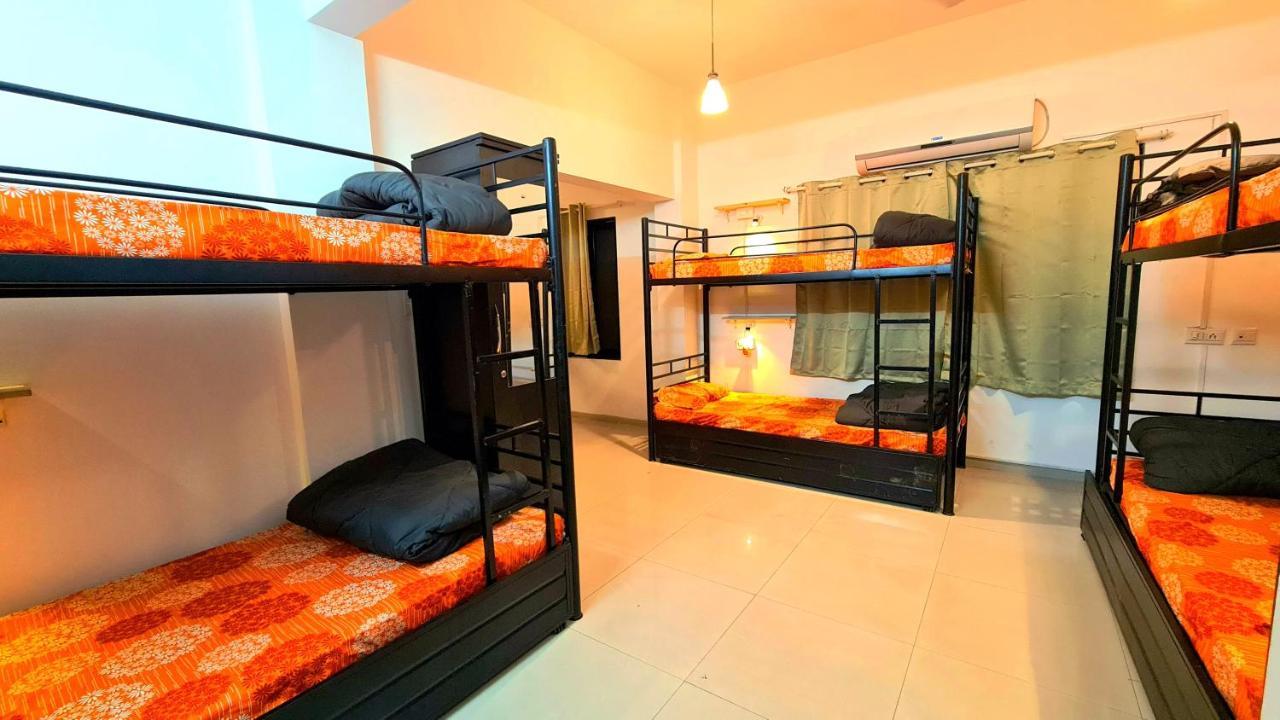 Lifespace- Spacious Hostel In A Luxurious Villa 푸네 외부 사진